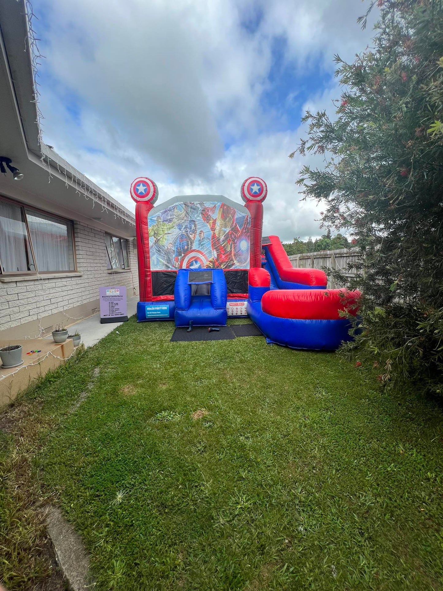 Avengers Bouncy Castle