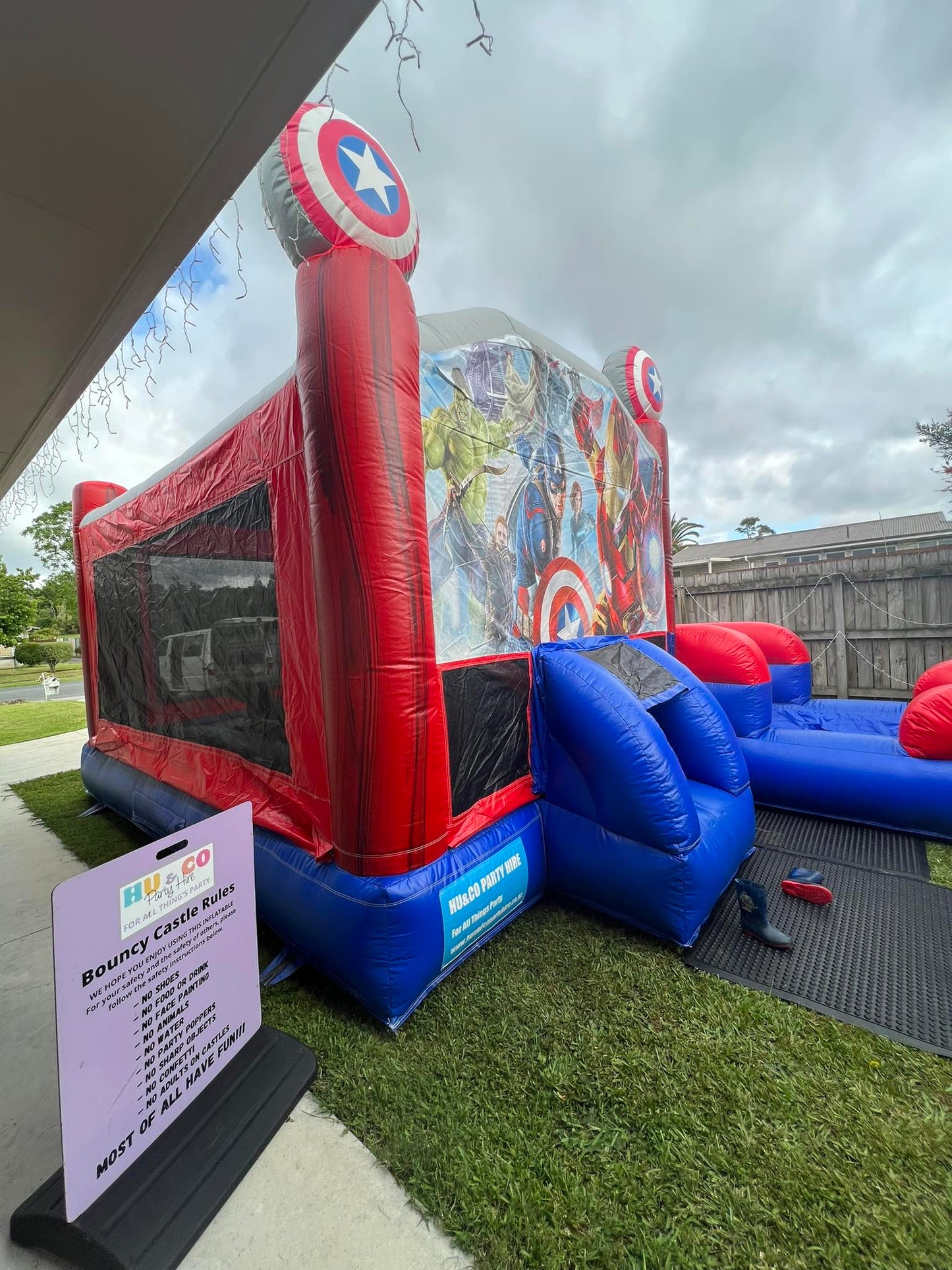 Avengers Bouncy Castle