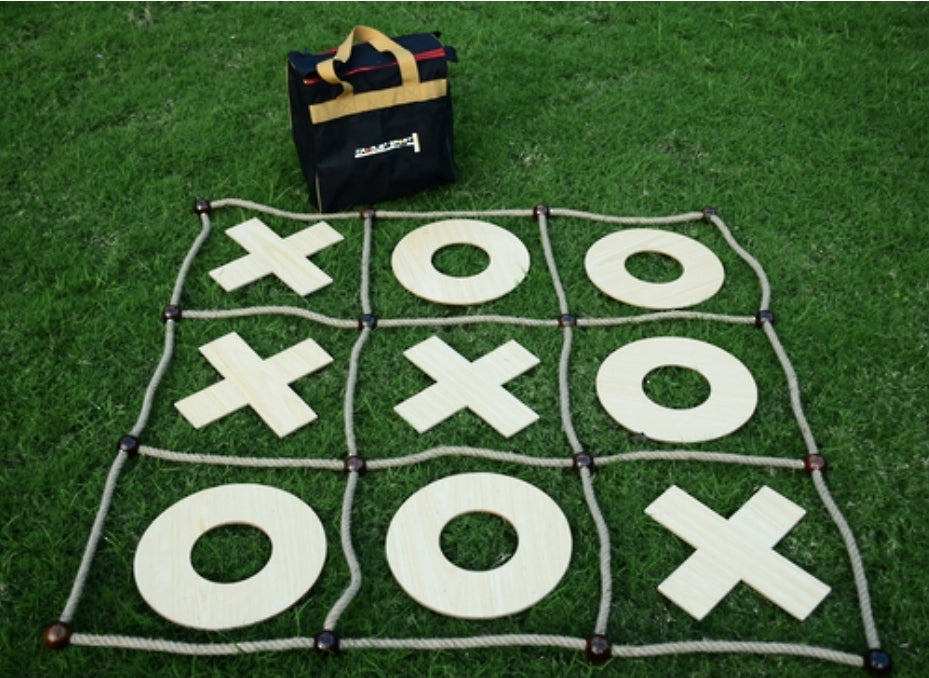 Giant Naughts & Crosses Game